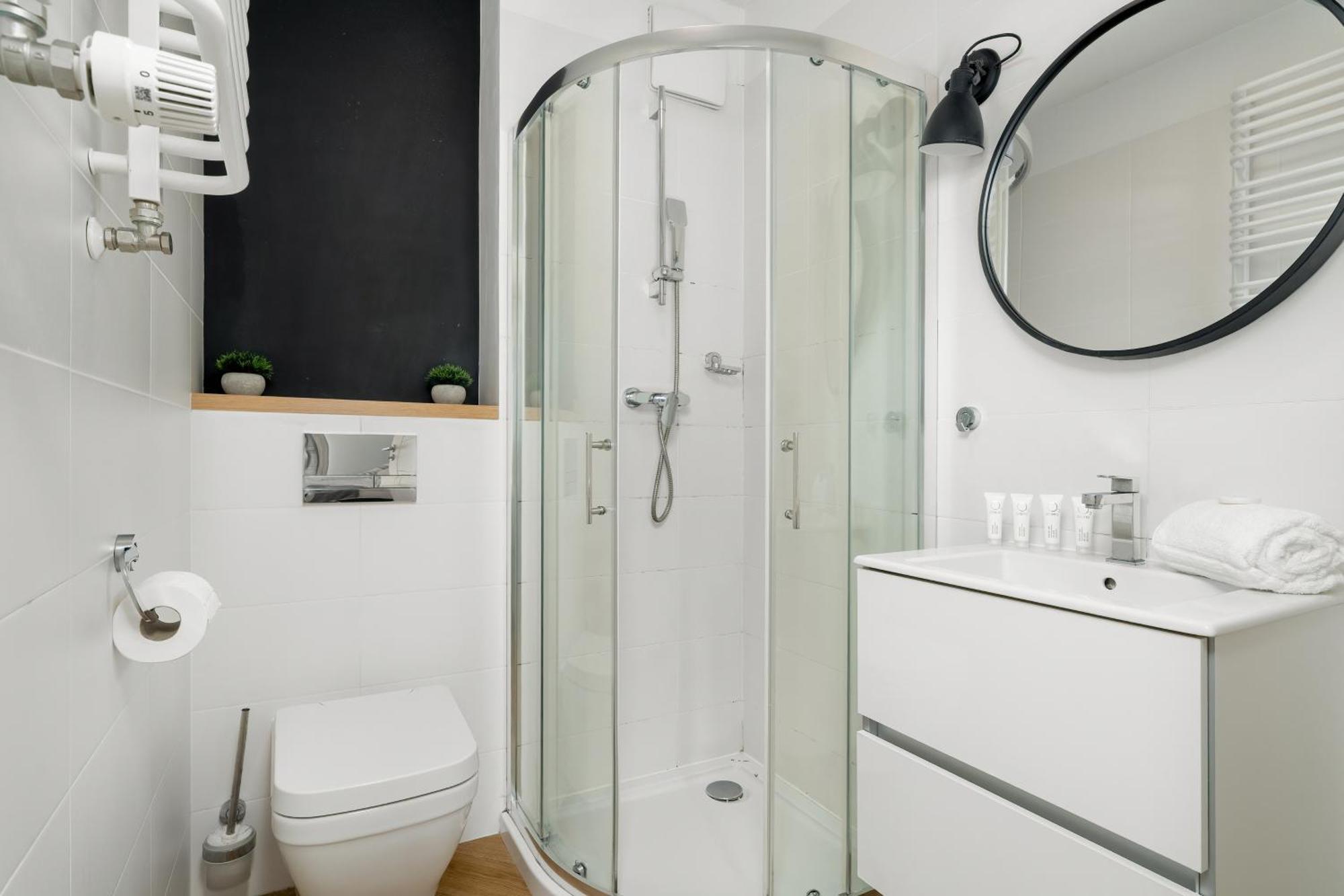 Klimatyczne I Nowoczesne Studio Very Berry W Poznaniu By Noclegi Renters Ngoại thất bức ảnh